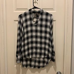 NanaMacs Black/ white plaid long sleeve blouse.